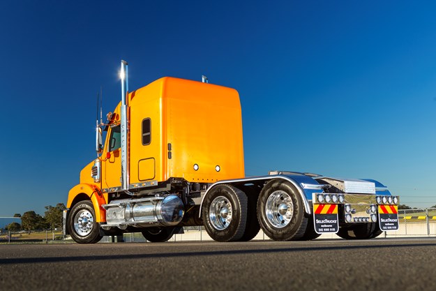 2019_FreightlinerTruck-13.jpg