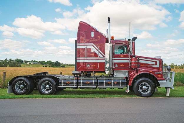 O'Briens Kenworth T658 (5 of 51).jpg