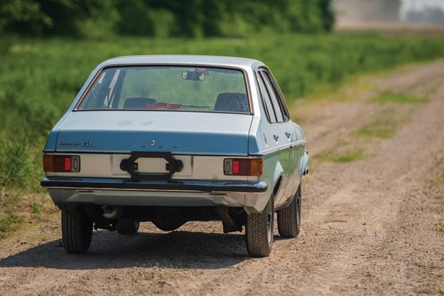 Pope-Ford-Escort-rear.jpg