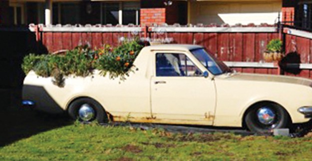 holden-ute-planter-box.jpg