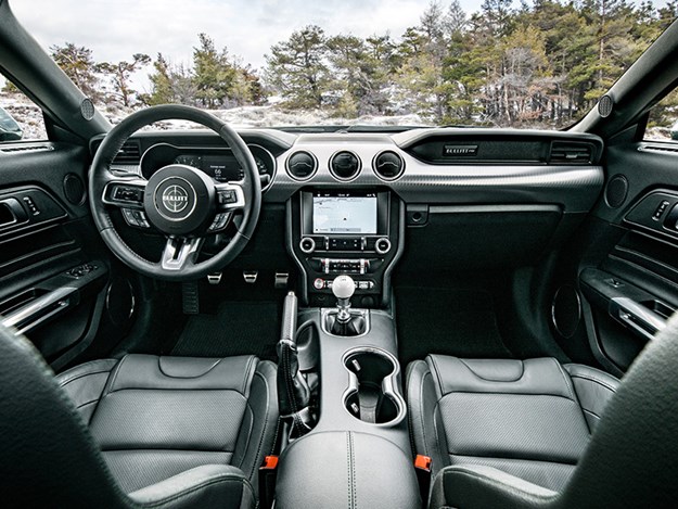 Bullitt-Mustang-interior.jpg