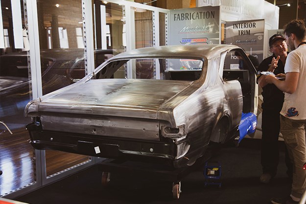 Motorclassica-Live-restoration-monaro.jpg