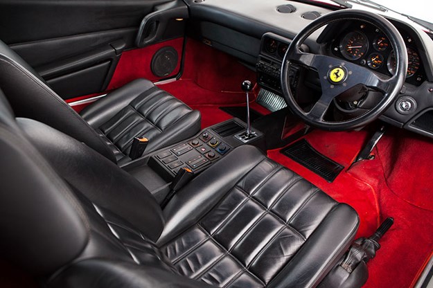 ferrari-interior.jpg