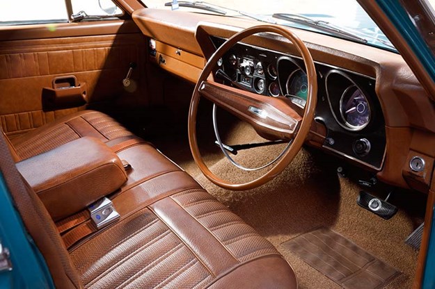 ford-falcon-interior.jpg