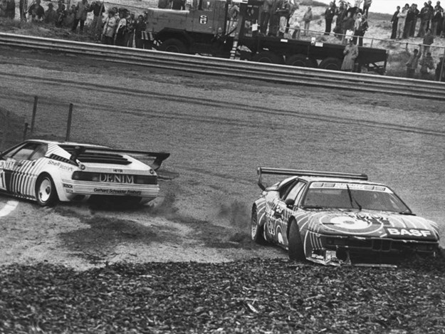 M1-Procar-racing-incident.jpg