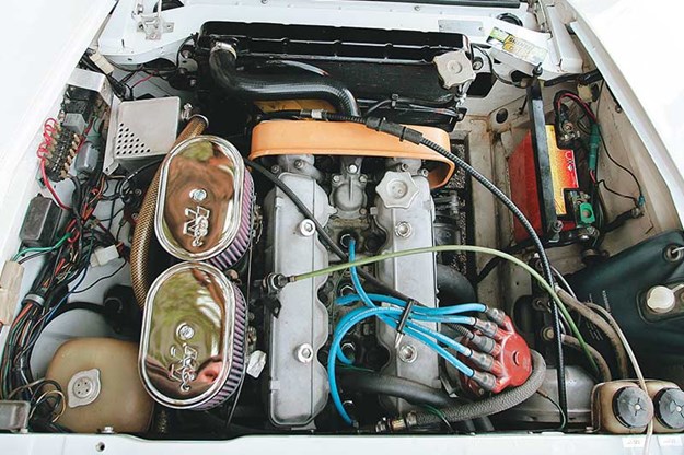 fiat-124-spyder-engine-bay.jpg