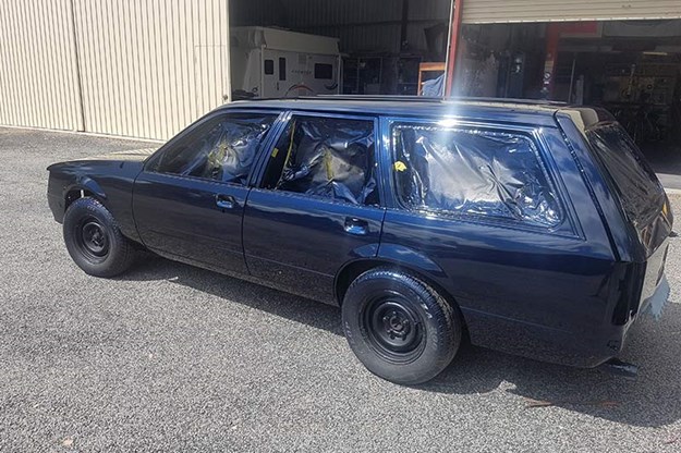 holden-vh-commodore-wagon-resto-3.jpg