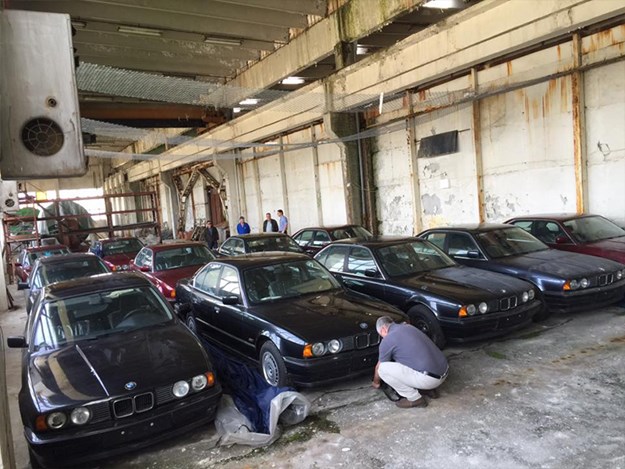 BMW-E34-Barn-Find-group-front.jpg