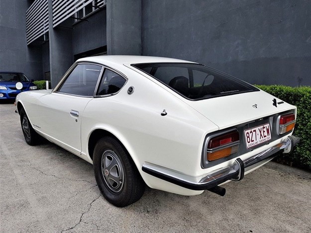 Datsun-240Z-on-eBay-rear-quarter.jpg