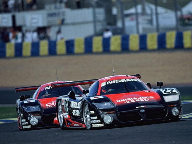 Nissan-R390-race-1997.jpg