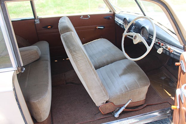 alfa-romeo-6c-seats-2.jpg