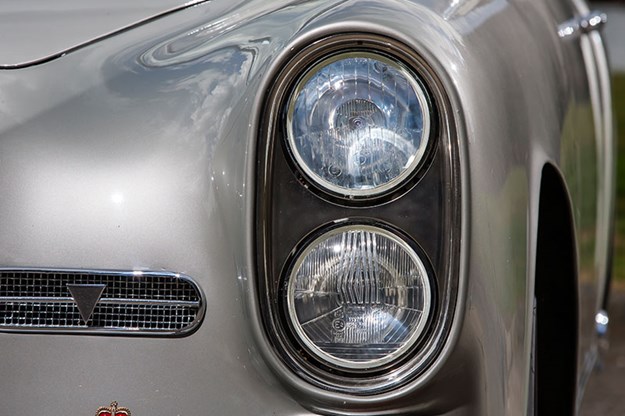 alvis-drophead-coupe-headlight.jpg