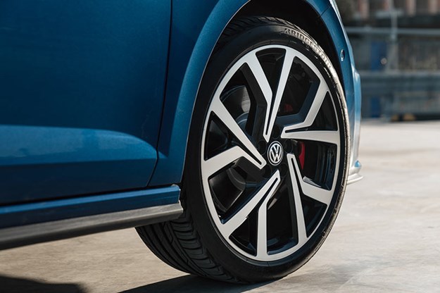 volkswagen-polo-wheel.jpg