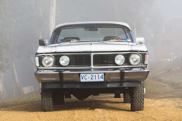 ford-falcon-xy-utility-front.jpg