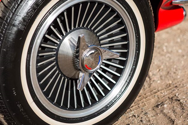 corvette-c2-wheel-2.jpg
