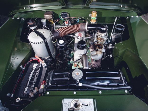 Dalai-Lama's-Land-Rover-engine.jpg