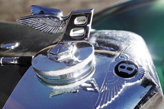 bentley-bonnet-emblem.jpg