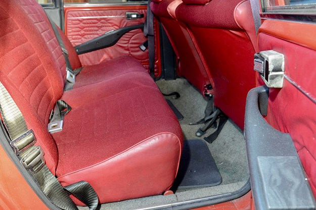 citroen-gs-rear-seats.jpg