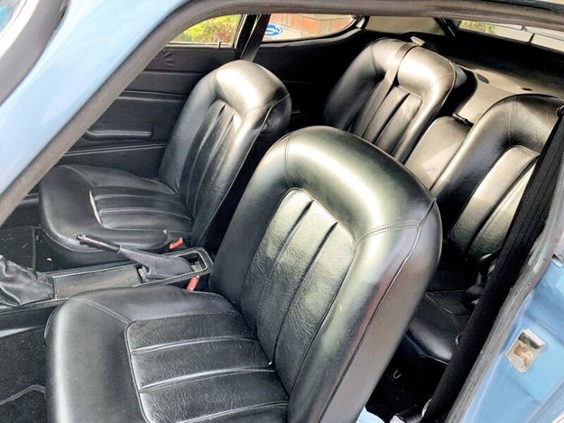Ford-Capri-V6-Tempter-seats.jpg