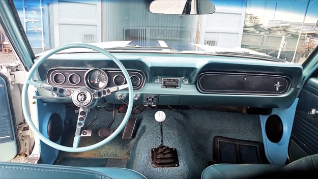 Mustang-Tempter-interior.jpg