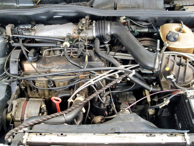 Golf-Cabrio-engine.jpg