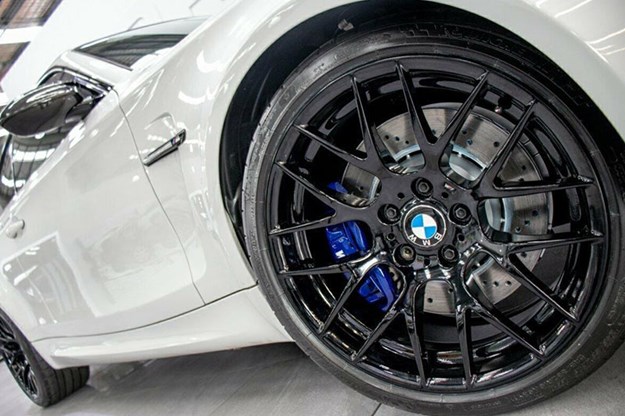 bmw-1m-wheel-2.jpg