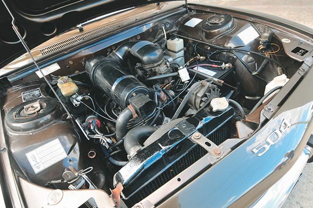 peugeot-504-engine-bay.jpg