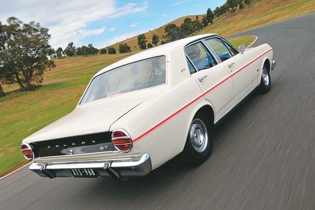 ford-falcon-xt-gt.jpg