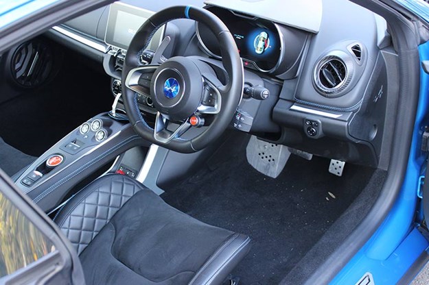 renault-alpine-interior-2.jpg