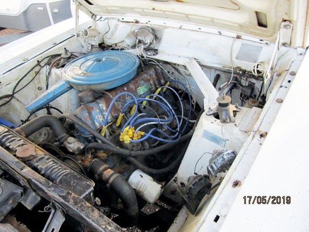 XY-Fairmont-4x4-engine.jpg