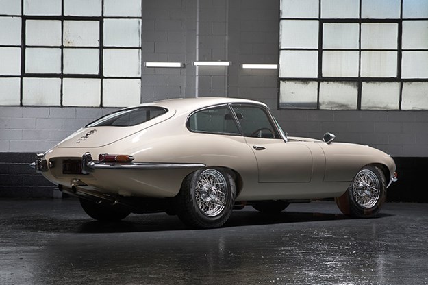 Jaguar-e-type-3.jpg