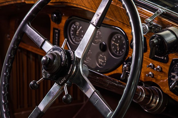 rolls-royce-phantom-dash.jpg