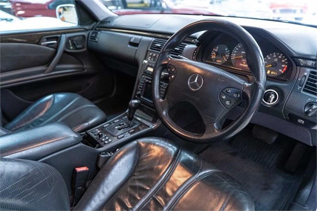 E55-AMG-interior.jpg