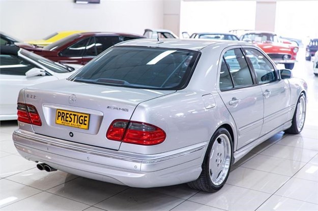 E55-AMG-rear-side.jpg