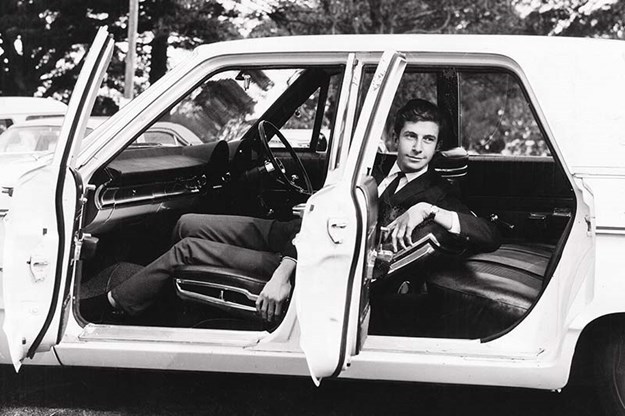 dodge-phoenix-interior.jpg
