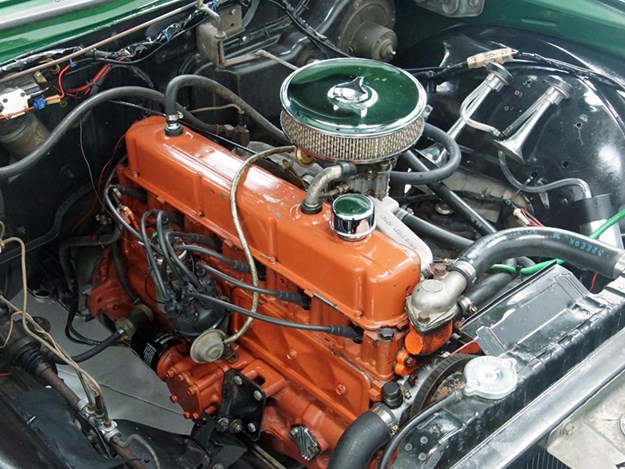 Shannon-Melbourne-preview-Holden-HQ-engine.jpg