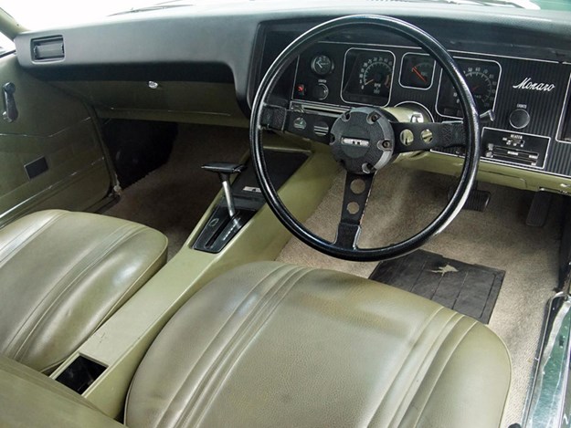 Shannon-Melbourne-preview-Holden-HQ-interior.jpg