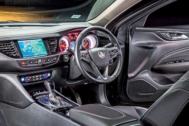 holden-commodore-dash.jpg