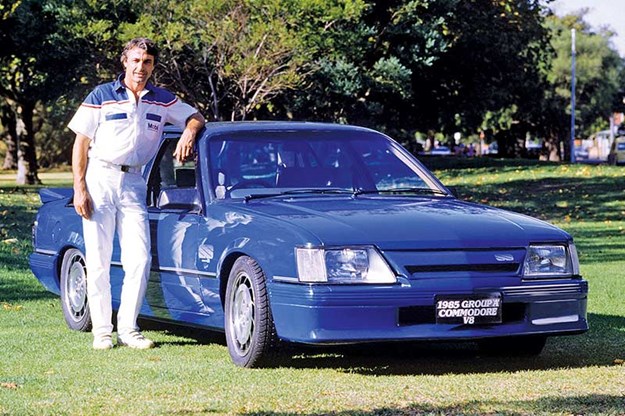 holden-vk-commodore.jpg