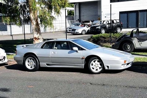 lotus-esprit.jpg