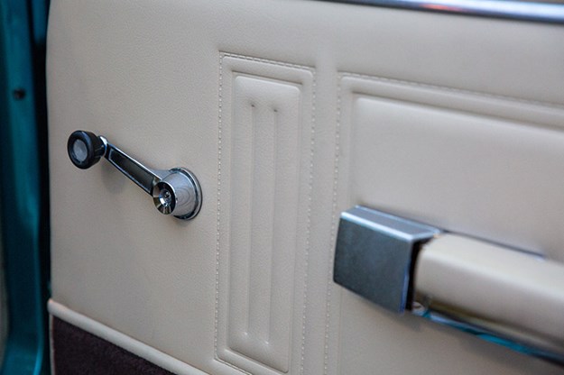 chrysler-valiant-charger-doortrim.jpg