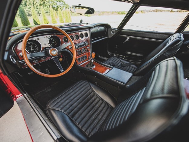 Toyota-2000GT-for-auction-interior.jpg