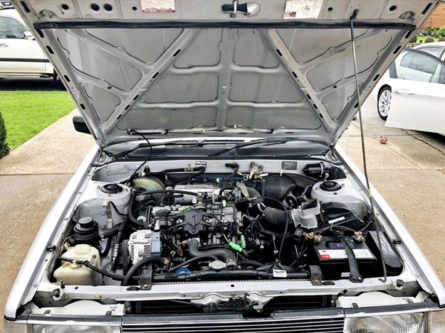 Camry-GLI-engine.jpg