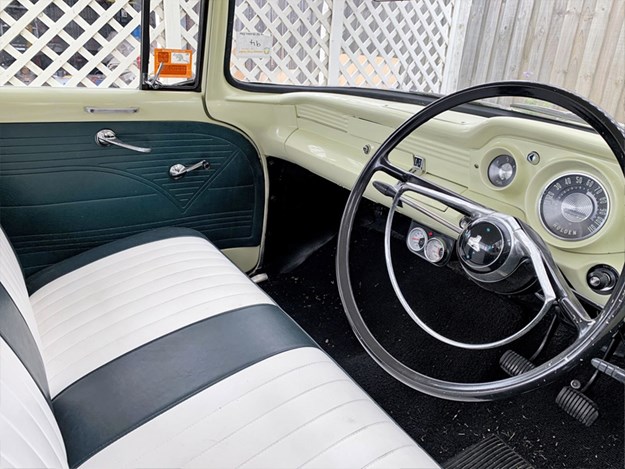 Holden-EK-Tempter-interior.jpg