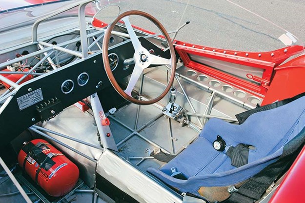 maserati-tip-61-birdcage-interior.jpg