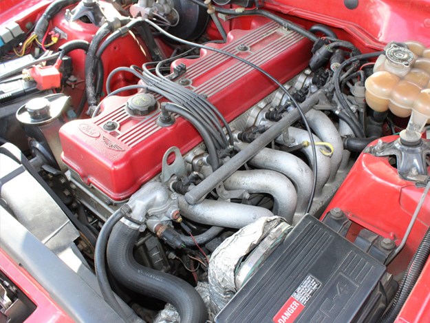 FG-XR6-ute-for-sale-in-America-engine.jpg