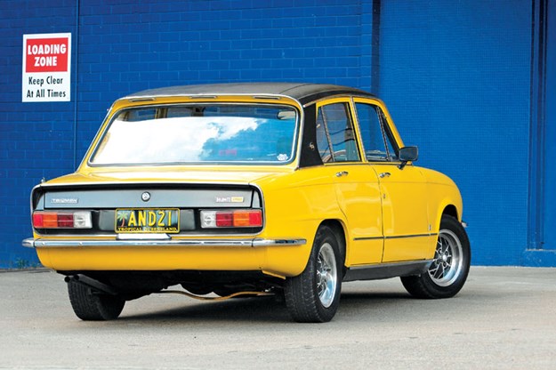 R:\Web\WebTeam\Mary\Motoring\UC 261 to 399\UC 284\Dolomite\triumph-dolomite-rear.jpg