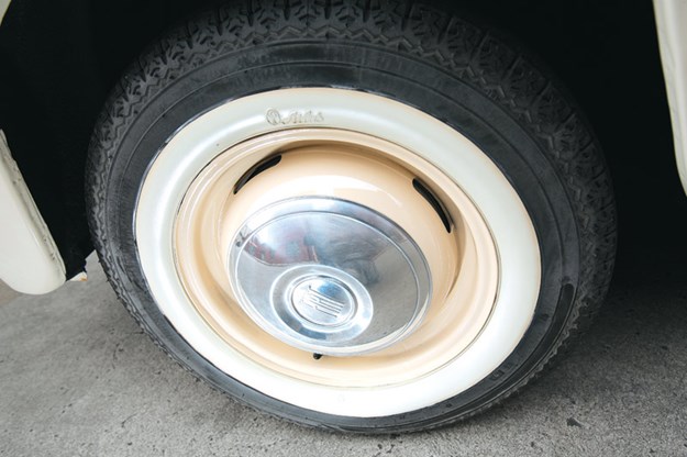 fiat-multipla-wheel.jpg