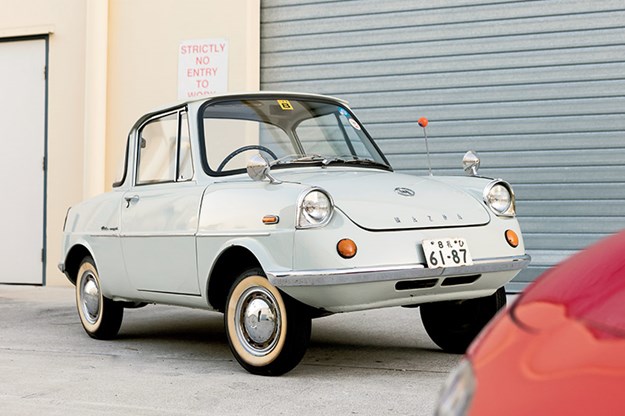 Mazda collection: R360 coupe + 110B Cosmo + 10A Familia + R130 Luce ...