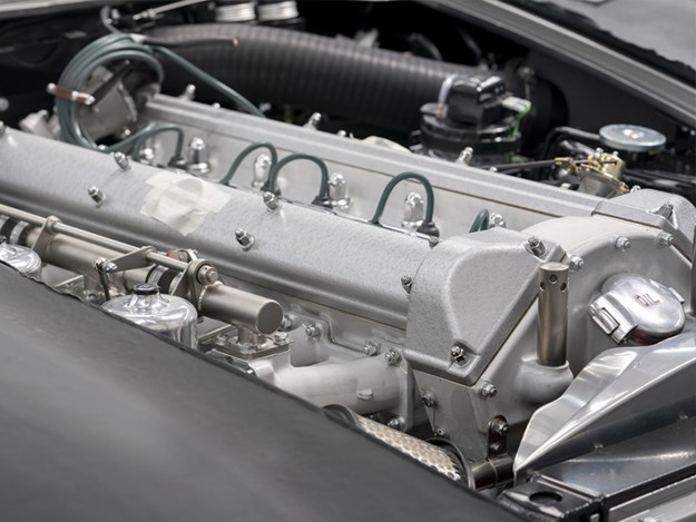 NEw-DB5-engine.jpg